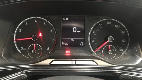 VOLKSWAGEN T-CROSS 1.0 TSI SE