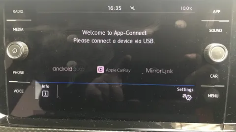 VOLKSWAGEN T-CROSS 1.0 TSI SE