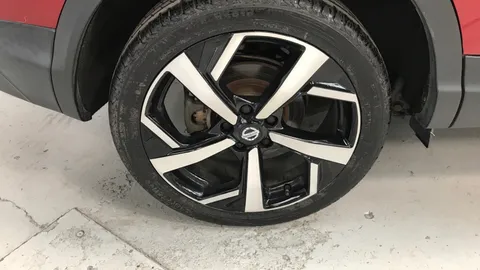 NISSAN QASHQAI 1.2 DiG-T Tekna