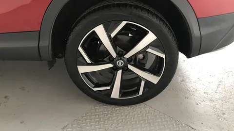 NISSAN QASHQAI 1.2 DiG-T Tekna