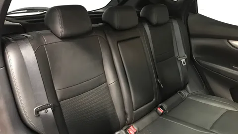 NISSAN QASHQAI 1.2 DiG-T Tekna