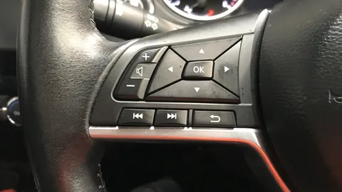 NISSAN QASHQAI 1.2 DiG-T Tekna