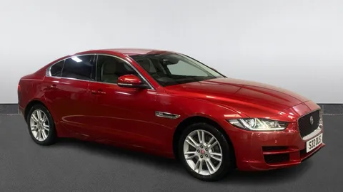 JAGUAR XE 2.0 Ingenium Prestige Auto