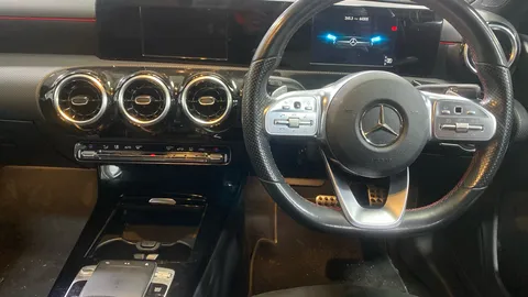 MERCEDES-BENZ A CLASS A200d AMG Line Auto