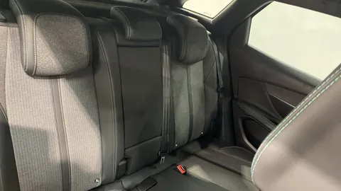 PEUGEOT 3008 1.5 BlueHDi Allure Premium+ EAT8