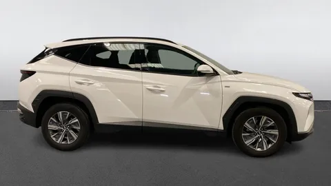 HYUNDAI TUCSON 1.6 TGDi 48V MHD SE Connect 2WD DCT