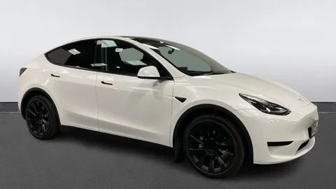 TESLA MODEL Y RWD Auto