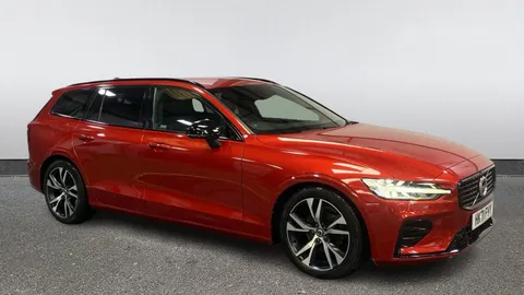 VOLVO V60 2.0 B3P R DESIGN Auto [7 speed]