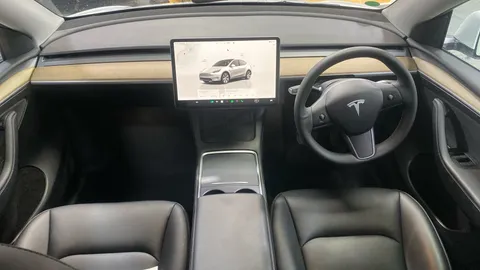 TESLA MODEL Y Long Range AWD Auto