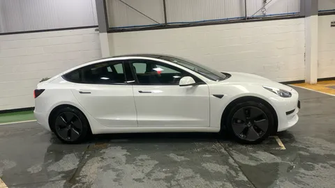 TESLA MODEL 3 RWD Auto