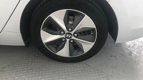 HYUNDAI IONIQ 88kW Electric Premium 28kWh Auto