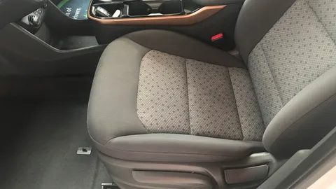 HYUNDAI IONIQ 88kW Electric Premium 28kWh Auto