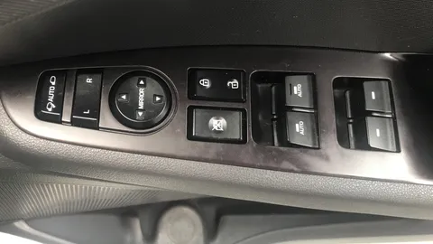 HYUNDAI IONIQ 88kW Electric Premium 28kWh Auto