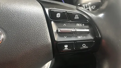 HYUNDAI IONIQ 88kW Electric Premium 28kWh Auto