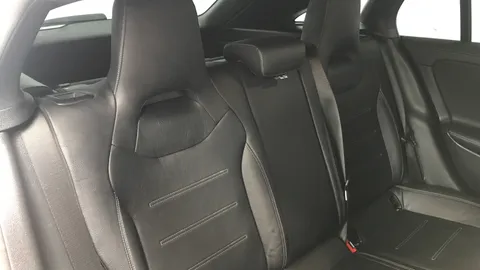 MERCEDES-BENZ CLA CLA 200 AMG Line Tip Auto