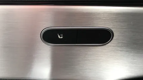 MERCEDES-BENZ CLA CLA 200 AMG Line Tip Auto