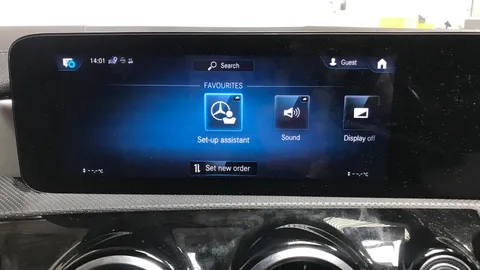 MERCEDES-BENZ CLA CLA 200 AMG Line Tip Auto