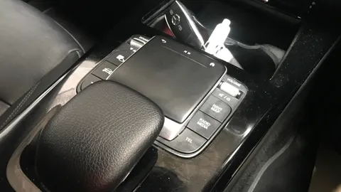 MERCEDES-BENZ CLA CLA 200 AMG Line Tip Auto