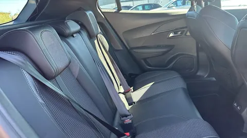 PEUGEOT 2008 100kW GT 50kWh Auto