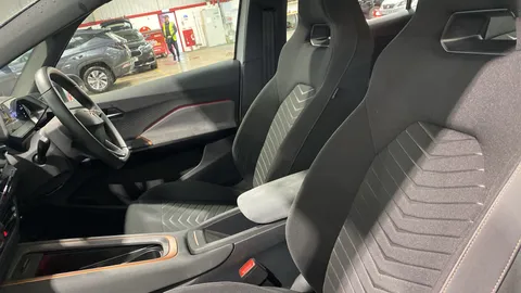 CUPRA BORN 150kW V1 58kWh Auto