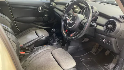 MINI HATCHBACK 1.5 Cooper