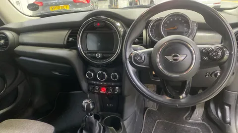 MINI HATCHBACK 1.5 Cooper