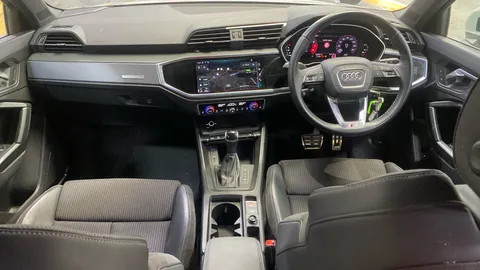 AUDI Q3 35 TFSI S Line S Tronic