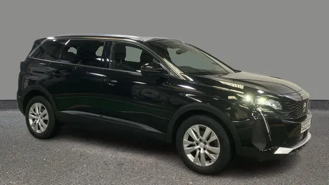 PEUGEOT 5008 1.5 BlueHDi Allure Premium+ EAT8