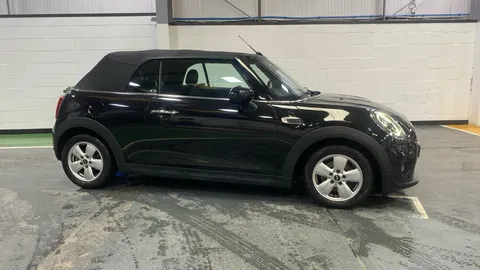 MINI CONVERTIBLE 1.5 Cooper Classic II Auto [Nav Pack]