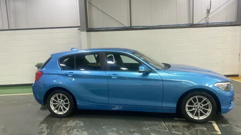 BMW 1 SERIES 118i [1.5] SE [Nav/Servotronic]