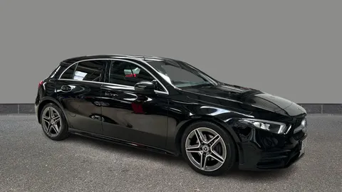 MERCEDES-BENZ A CLASS A180 AMG Line Executive