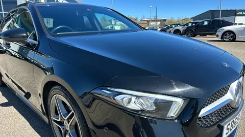 MERCEDES-BENZ A CLASS A180 AMG Line Executive