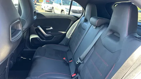 MERCEDES-BENZ A CLASS A180 AMG Line Executive