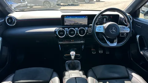 MERCEDES-BENZ A CLASS A180 AMG Line Executive