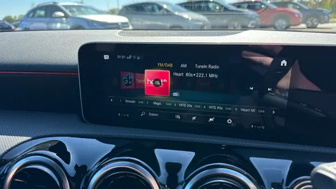 MERCEDES-BENZ A CLASS A180 AMG Line Executive