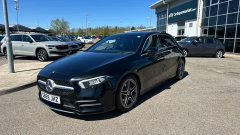 MERCEDES-BENZ A CLASS A180 AMG Line Executive