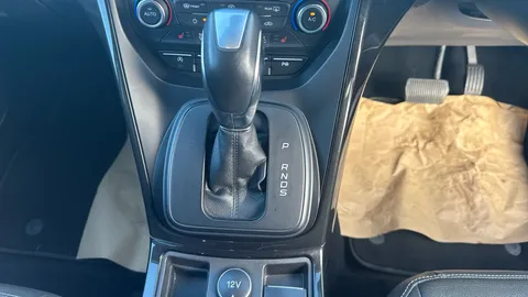 FORD KUGA 2.0 TDCi 180 Titanium X Auto