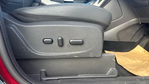 FORD KUGA 2.0 TDCi 180 Titanium X Auto