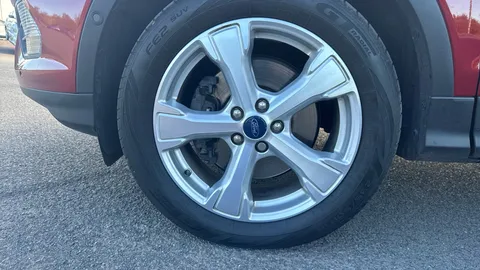 FORD KUGA 2.0 TDCi 180 Titanium X Auto