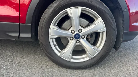 FORD KUGA 2.0 TDCi 180 Titanium X Auto