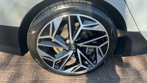 HYUNDAI IONIQ 6 168kW Ultimate 77kWh Auto