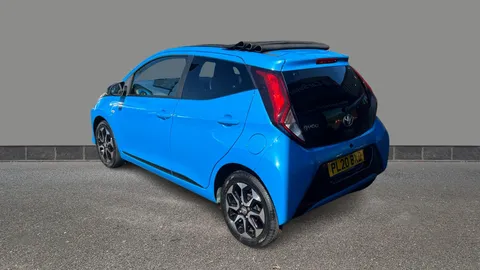 TOYOTA AYGO 1.0 VVT-i X-Trend x-shift