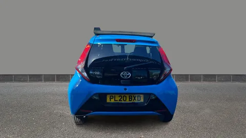 TOYOTA AYGO 1.0 VVT-i X-Trend x-shift