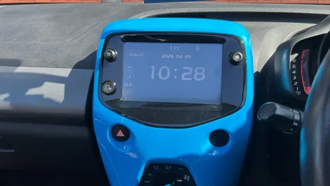 TOYOTA AYGO 1.0 VVT-i X-Trend x-shift