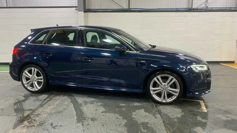 AUDI A3 30 TDI 116 S Line S Tronic [Tech Pack]