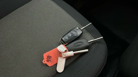 FORD TRANSIT CONNECT 1.5 EcoBlue 100ps Leader D/Cab Van