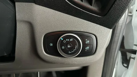 FORD TRANSIT CONNECT 1.5 EcoBlue 100ps Leader D/Cab Van