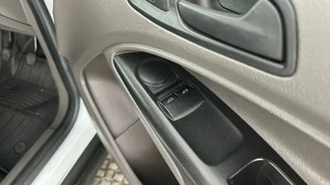 FORD TRANSIT CONNECT 1.5 EcoBlue 100ps Leader D/Cab Van