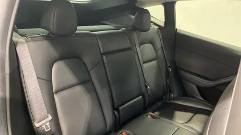 TESLA MODEL Y Long Range AWD Auto