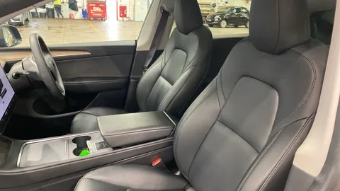 TESLA MODEL Y Long Range AWD Auto